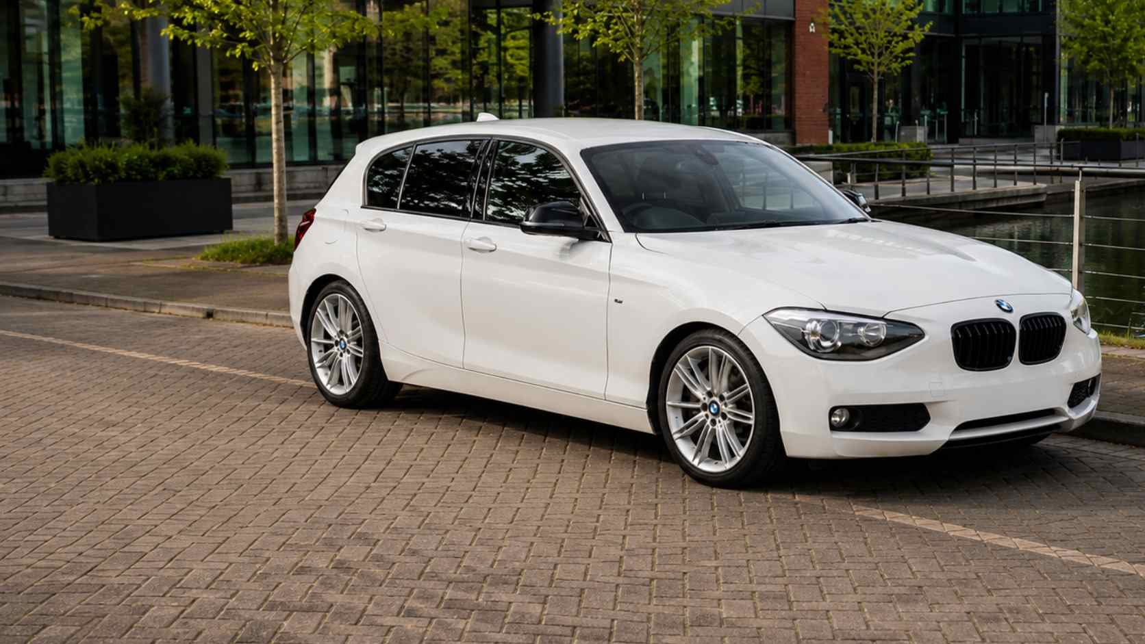 BMW Series 1 (2)